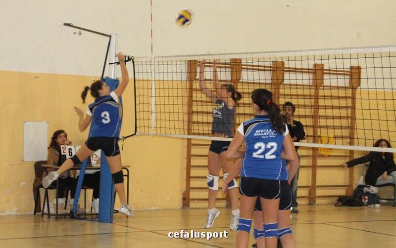 111116 volley 139y_tn.jpg